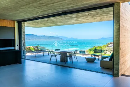 Casa com 4 Quartos à venda, 575m² no Vigia, Garopaba