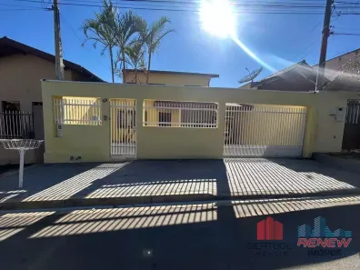 Casa com 3 Quartos para alugar, 238m² no Pinheirinho, Vinhedo