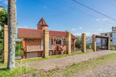 Casa com 3 Quartos à venda, 257m² no Teresópolis, Porto Alegre