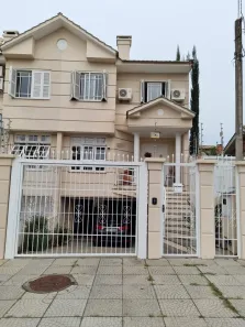 Sobrado com 4 Quartos à venda, 280m² no Jardim Itu, Porto Alegre