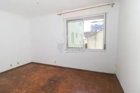 Apartamento com 2 Quartos para alugar, 74m² no Centro, Pelotas