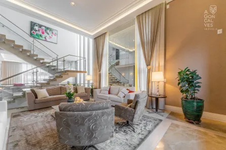 Casa de Condomínio com 4 Quartos à venda, 543m² no Campo Comprido, Curitiba
