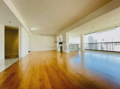 Apartamento com 3 Quartos à venda, 215m² no Sumaré, São Paulo