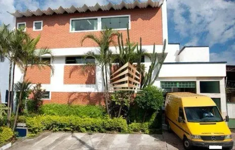 Prédio Comercial para alugar, 750m² no Parque Industrial Cumbica, Guarulhos