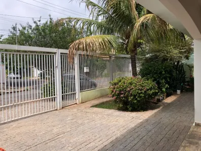 Casa com 3 Quartos para alugar, 190m² no Jardim Marajá, Marília