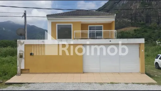 Casa de Condomínio com 3 Quartos à venda, 190m² no Vargem Pequena, Rio de Janeiro