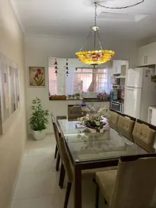 Casa com 3 Quartos à venda, 327m² no Vila Nova Esperia, Jundiaí