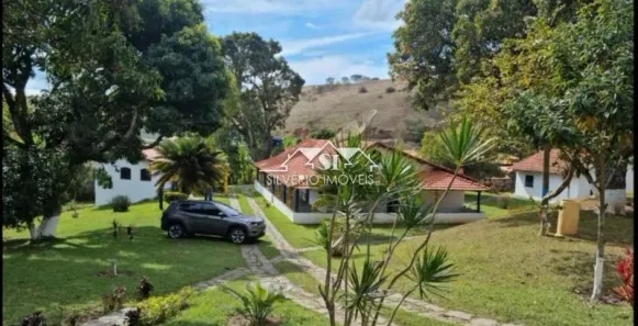 Fazenda/Sítio com 15 Quartos à venda, 1000m² no Mantiquira, Paty do Alferes