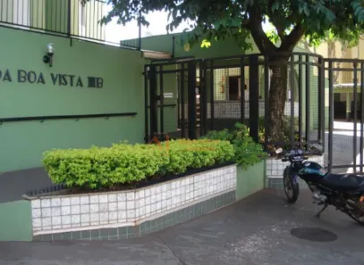 Apartamento com 3 Quartos para alugar, 55m² no Parque Residencial Alcântara, Londrina