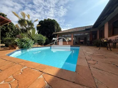 Casa com 4 Quartos à venda, 300m² no Nossa Senhora do Carmo, Sete Lagoas