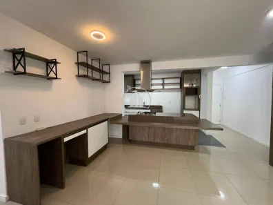 Apartamento com 3 Quartos para alugar, 102m² no Campinas, São José