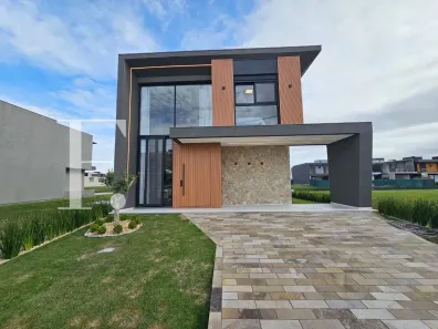 Sobrado com 4 Quartos à venda, 204m² no , Xangri-Lá