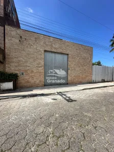 Galpão/Depósito/Armazém à venda, 240m² no Monte Alegre, Camboriú