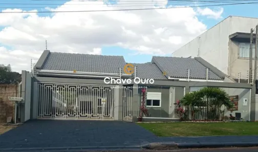 Casa com 4 Quartos à venda, 228m² no Coqueiral, Cascavel