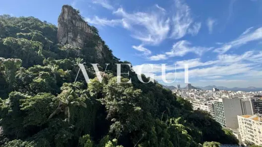 Apartamento com 2 Quartos à venda, 75m² no Copacabana, Rio de Janeiro