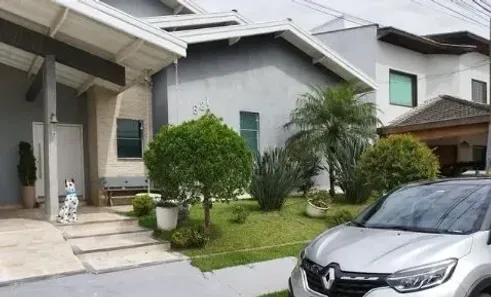 Casa de Condomínio com 3 Quartos para alugar, 300m² no Piracangaguá, Taubaté