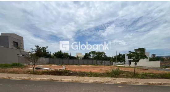 Lote/Terreno à venda, 286m² no Ibituruna, Montes Claros