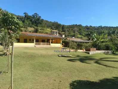 Fazenda/Sítio com 4 Quartos à venda, 230m² no Paula Lima, Juiz de Fora