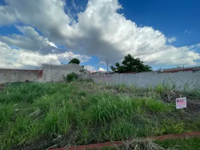 Lote/Terreno à venda, 290m² no Jardim Rebouças, Maringá