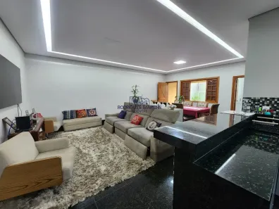 Casa com 3 Quartos à venda, 280m² no Caiçara-Adelaide, Belo Horizonte