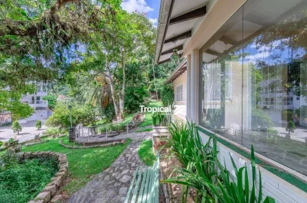 Casa com 4 Quartos para alugar, 228m² no Ribeirão Fresco, Blumenau