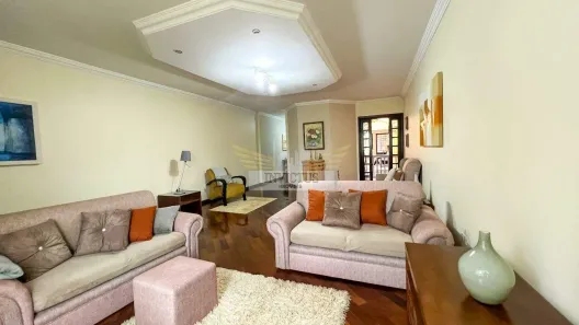 Sobrado com 4 Quartos à venda, 217m² no Vila Alzira, Santo André