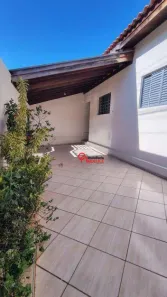 Casa com 3 Quartos para alugar, 140m² no Residencial Furlan, Santa Bárbara D'Oeste