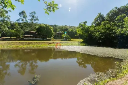 Fazenda/Sítio com 3 Quartos à venda, 400m² no Campo Novo, Porto Alegre