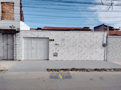 Casa com 2 Quartos à venda, 80m² no Planalto Caucaia, Caucaia