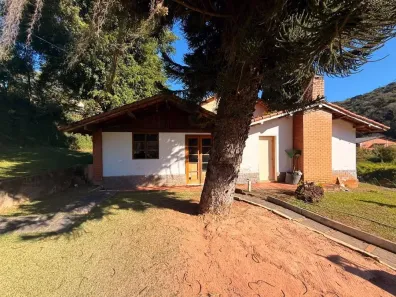 Casa com 2 Quartos para alugar, 180m² no Itaipava, Petrópolis