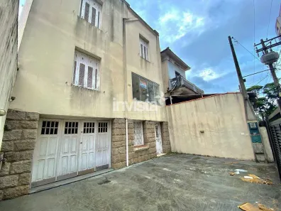 Casa com 3 Quartos para alugar, 375m² no Embaré, Santos