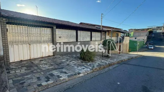 Casa com 3 Quartos à venda, 263m² no Goiânia, Belo Horizonte
