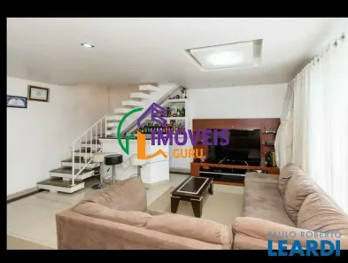 Sobrado com 3 Quartos à venda, 300m² no Vila Regente Feijó, São Paulo