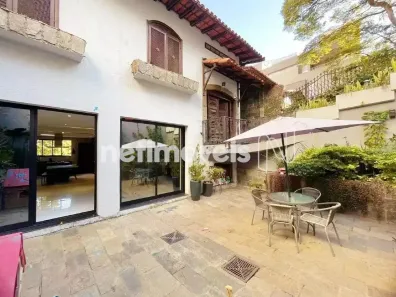 Casa com 5 Quartos à venda, 378m² no Santo Antônio, Belo Horizonte