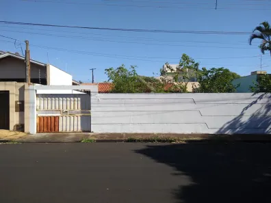 Casa com 2 Quartos à venda, 91m² no Champagnat, Londrina