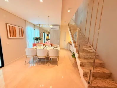 Sobrado com 4 Quartos à venda, 131m² no Guaribas, Eusébio