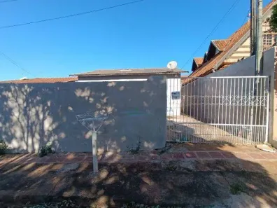 Casa com 2 Quartos à venda, 60m² no Jardim Itapoá, Londrina