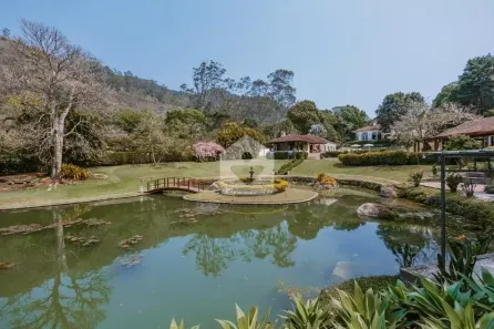Casa com 10 Quartos à venda, 1000m² no Araras, Petrópolis