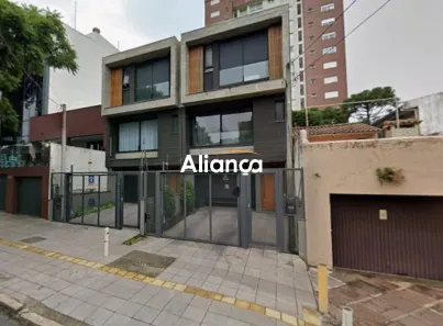 Casa com 3 Quartos para alugar, 203m² no São João, Porto Alegre