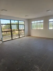 Prédio Comercial para alugar, 1000m² no Tambauzinho, João Pessoa