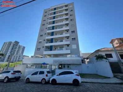 Apartamento com 2 Quartos à venda, 76m² no Barreiros, São José