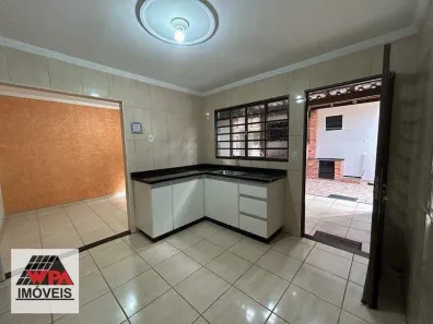 Casa com 2 Quartos à venda, 204m² no Antônio Zanaga, Americana
