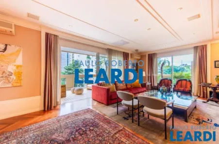Apartamento com 3 Quartos para venda ou aluguel, 365m² no Alto de Pinheiros, São Paulo