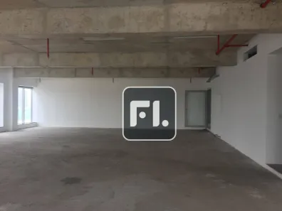 Sala Comercial para alugar, 240m² no Vila Olímpia, São Paulo