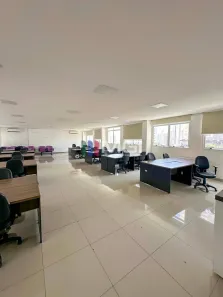 Sala Comercial para alugar, 130m² no Setor Bueno, Goiânia