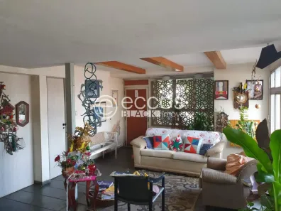 Imóvel Comercial com 3 Quartos à venda, 304m² no Lídice, Uberlândia