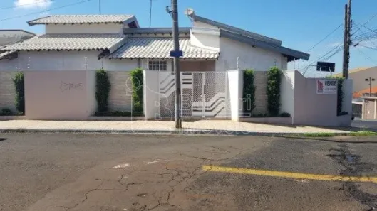 Casa com 3 Quartos à venda, 180m² no Jardim Santa Júlia (Vila Xavier), Araraquara