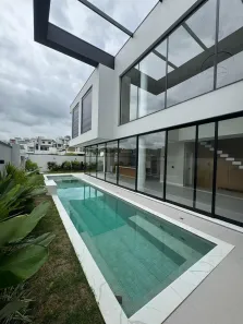 Casa de Condomínio com 3 Quartos à venda, 240m² no Cézar de Souza, Mogi das Cruzes