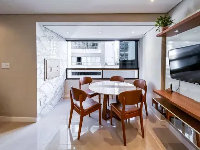 Apartamento com 2 Quartos à venda, 66m² no Centro, Balneário Camboriú