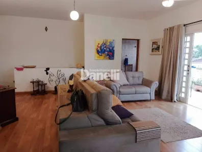 Ponto Comercial com 4 Quartos para alugar, 220m² no Quiririm, Taubaté